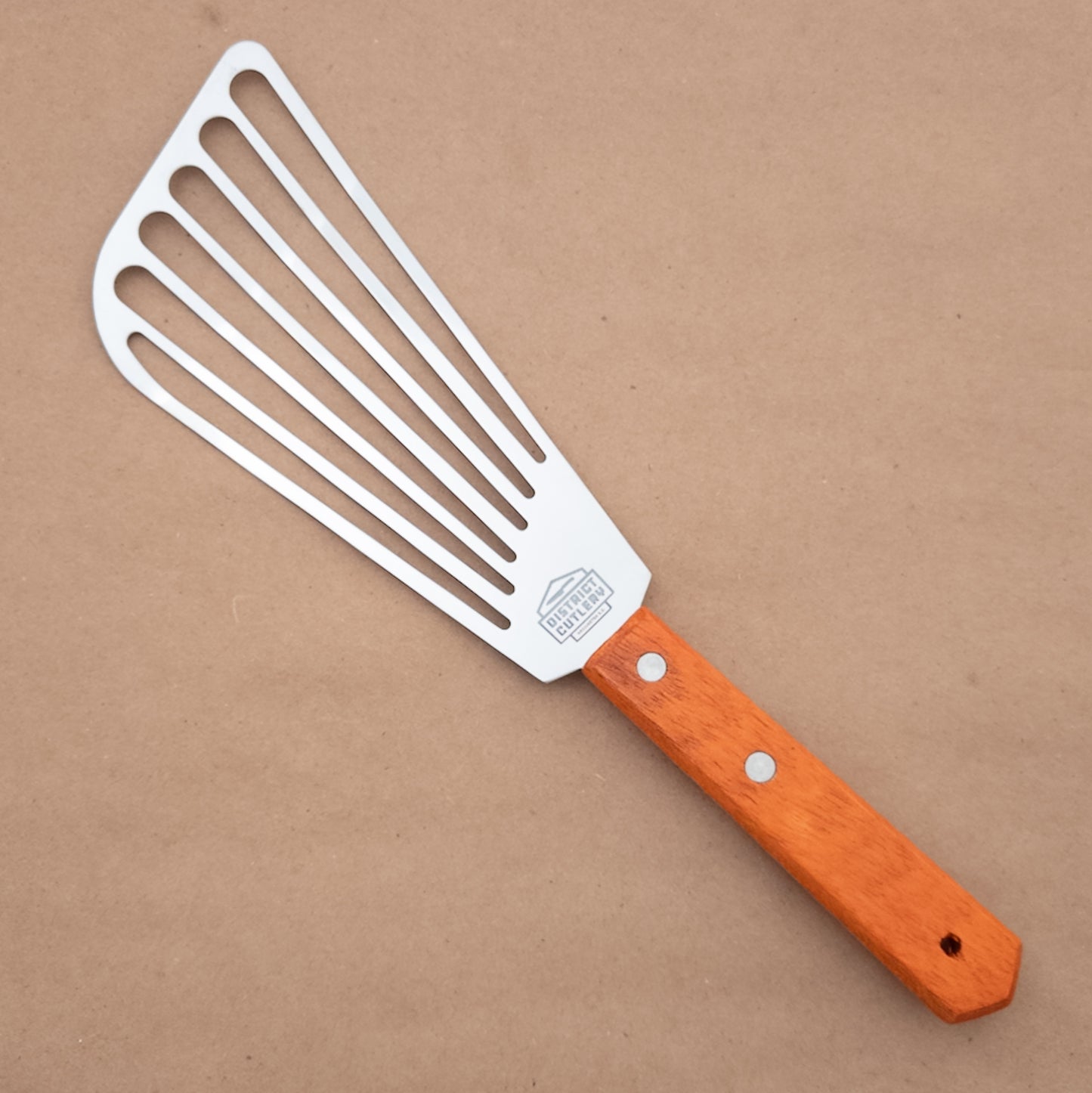 Fish spatula