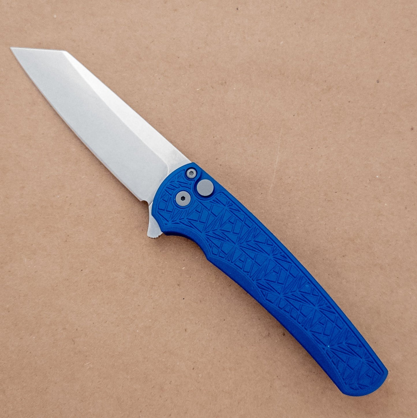 PRO - TECH Malibu Magnacut Reverse Tanto 5405 - BLUE Nexus button side - District Cutlery