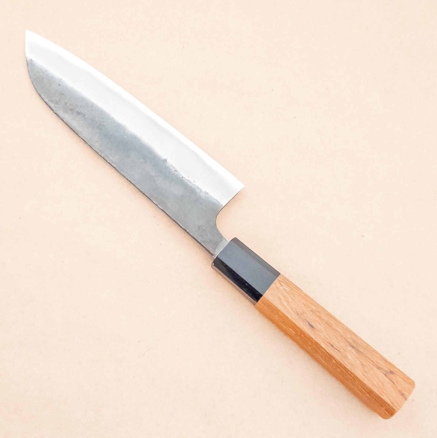 165mm Hatsukokoro Kurokuma Aogami Kasumi Wa Santoku