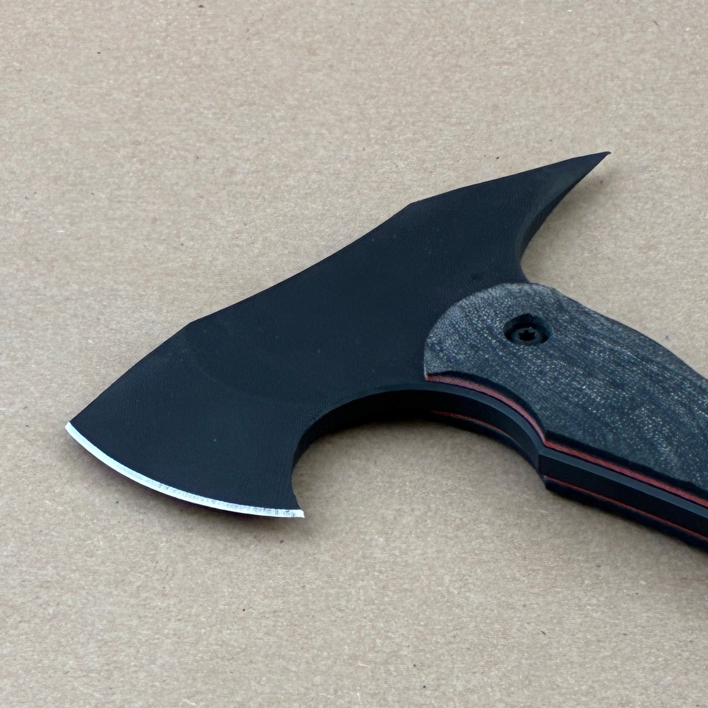 Toor Tomahawk Shadow Black