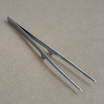 GESTURA Petite Silver Stando Tweezer