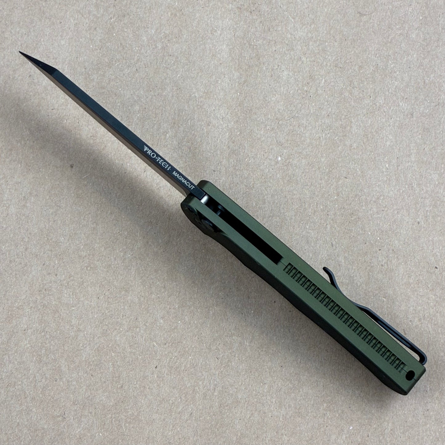 PRO-TECH Malibu Magnacut Reverse Tanto 5403-GREEN