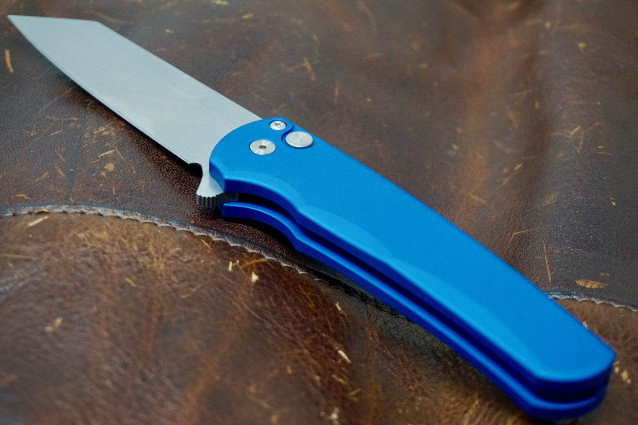 PRO-TECH Malibu Blue Reverse Tanto Flipper