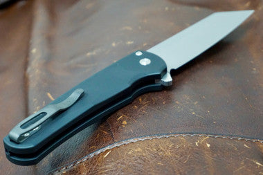 PRO-TECH Malibu Black Reverse Tanto Flipper