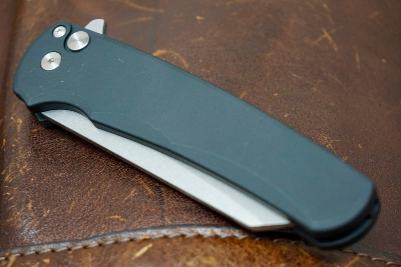 PRO-TECH Malibu Blue Reverse Tanto Flipper