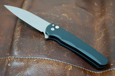 PRO-TECH Malibu Wharncliffe Flipper