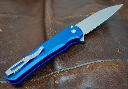 PRO-TECH Malibu Blue Wharncliffe Flipper