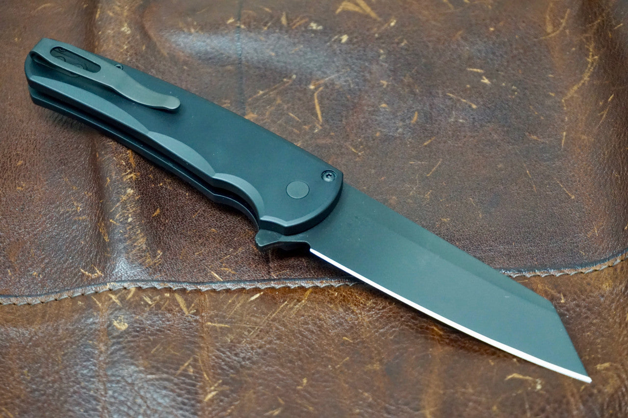 PRO-TECH Malibu Black DLC Reverse Tanto Flipper