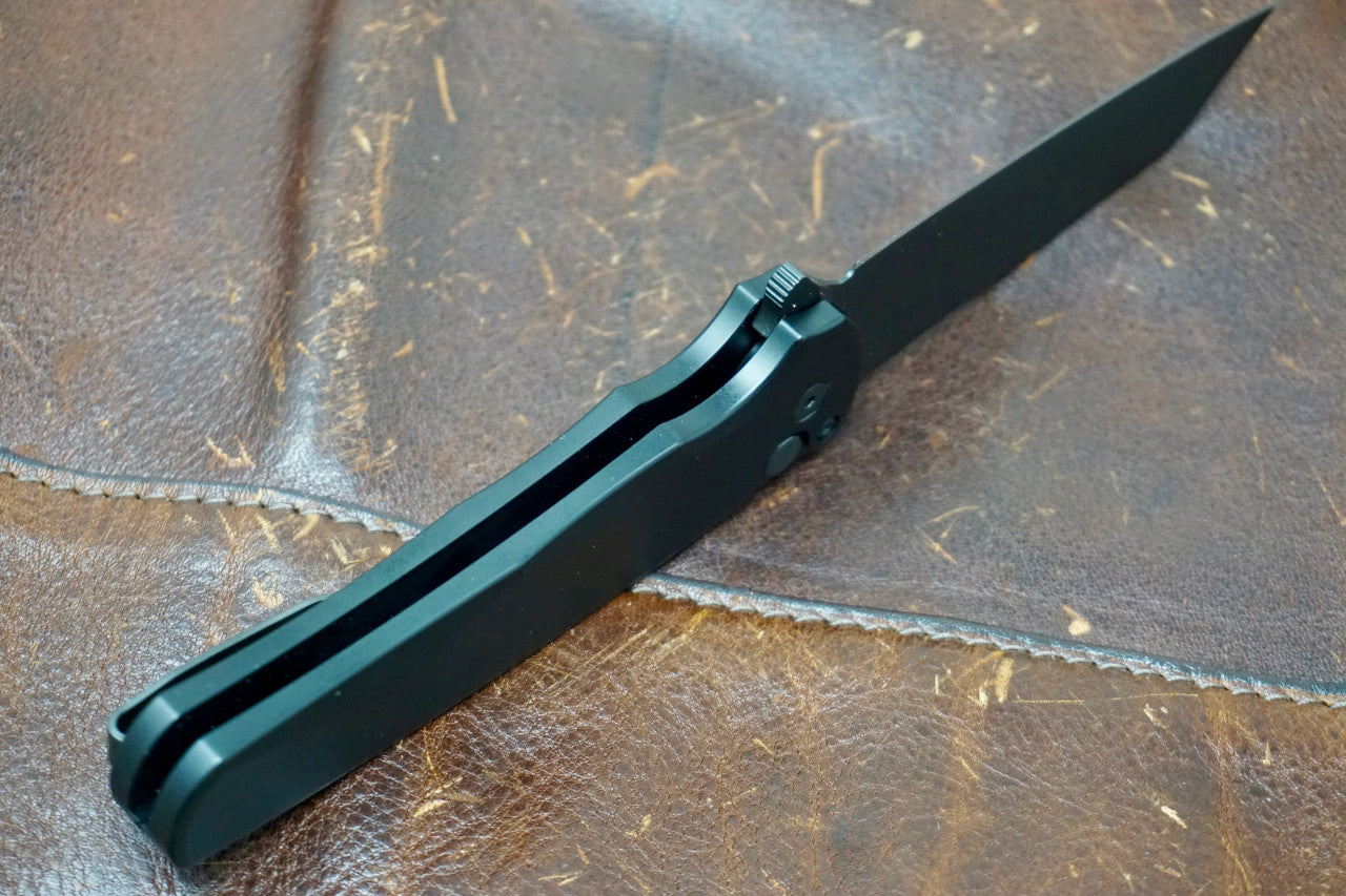 PRO-TECH Malibu Black DLC Reverse Tanto Flipper