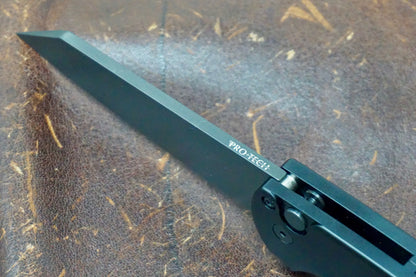 PRO-TECH Malibu Black DLC Reverse Tanto Flipper