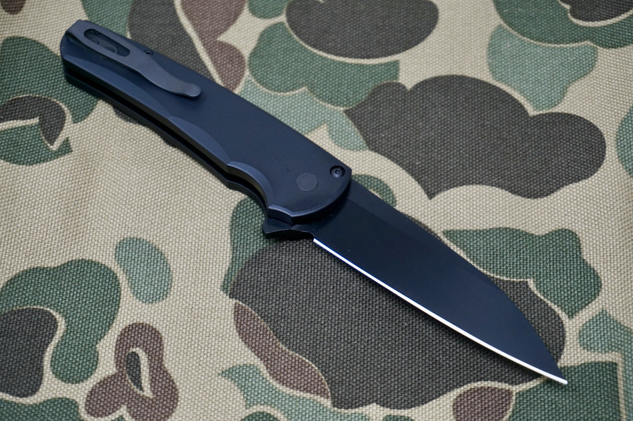 PRO-TECH Malibu Black DLC Wharncliffe Flipper