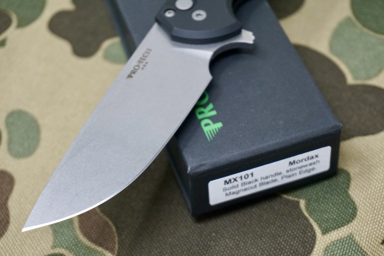 PRO-TECH Mordax Black  Flipper