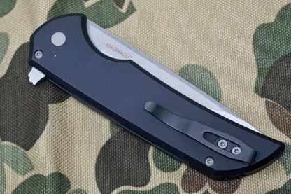 PRO-TECH Mordax Black  Flipper