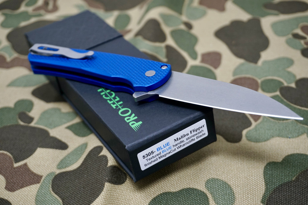 PRO-TECH Malibu Textured Blue Wharncliffe Flipper