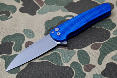 PRO-TECH Malibu Textured Blue Wharncliffe Flipper